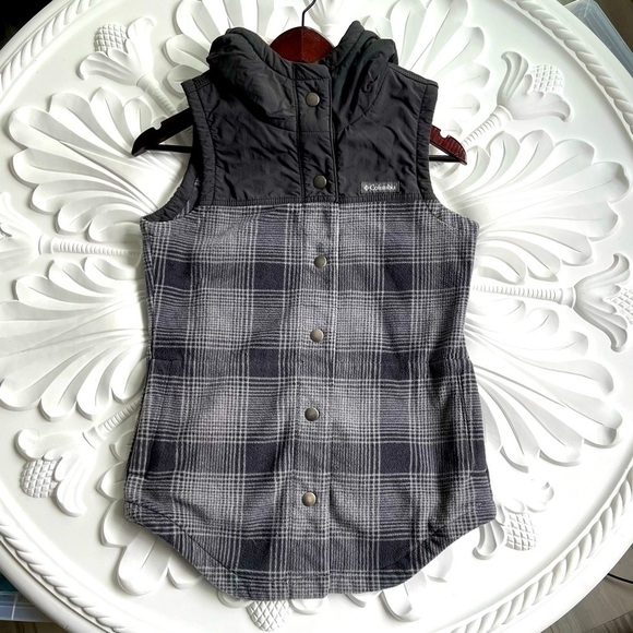 - Xs  Columbia fleece vest - Picture 1 of 10